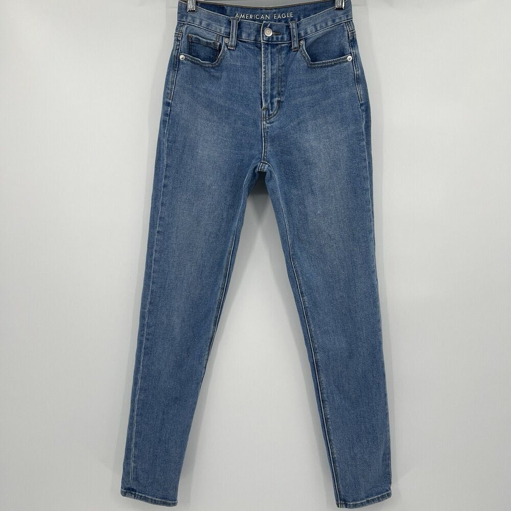 American Eagle Jeans Blue High Rise Mom Fit Stretch‎ Medium Wash Size 0 Long